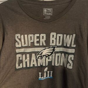 Women’s Eagles Super Bowl champions tee